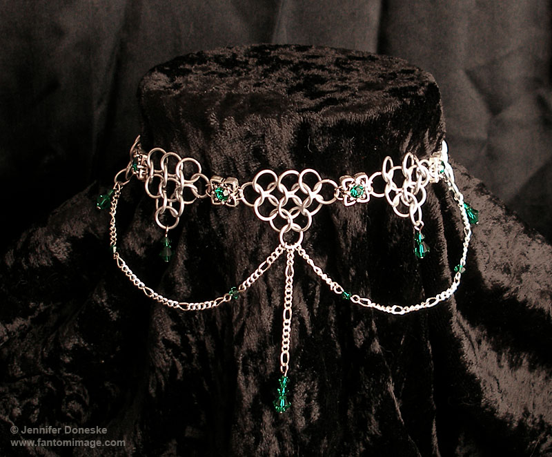 emerald green chainmail choker necklace